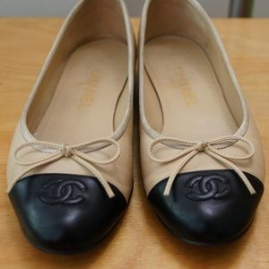 Vintage CHANEL ballet flats beige/black Sz 38